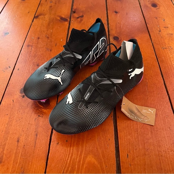 ***NWT*** PUMA WOMEN'S FUTURE 7 MATCH FG/AG SOCCER CLEATS - Picture 2 of 10